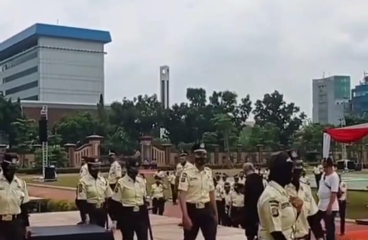 Viral, Seragam Satpam Terbaru Mirip Polisi India