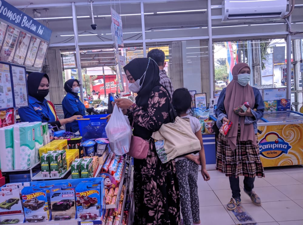 Sejumlah Minimarket Mulai Kehabisan Stok Minyak Goreng