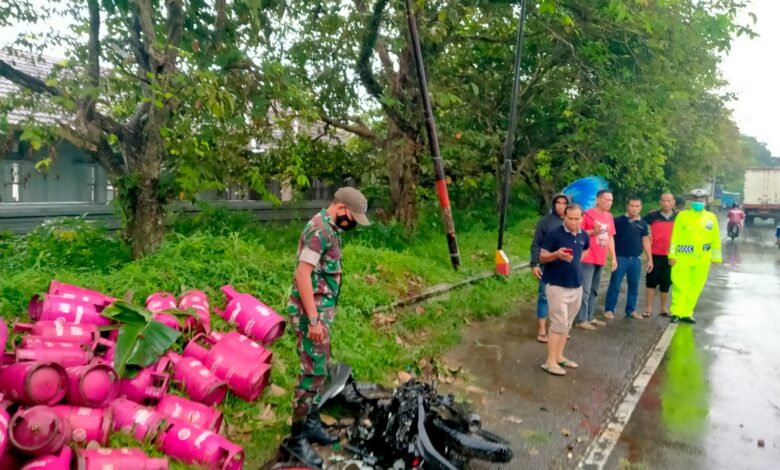 Tabrakan di Haurwangi, Truk Bermuatan Gas LPG Tabrak Pemotor