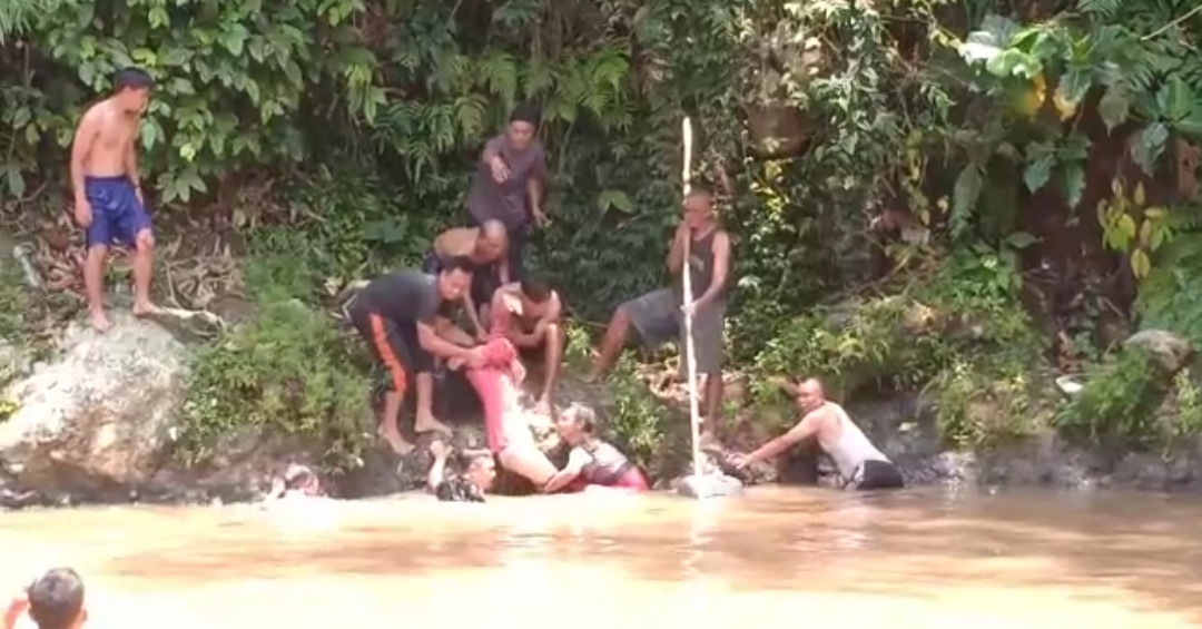 5 Anak Hanyut di Sungai Cikondang Cibeber, 2 Meninggal Dunia