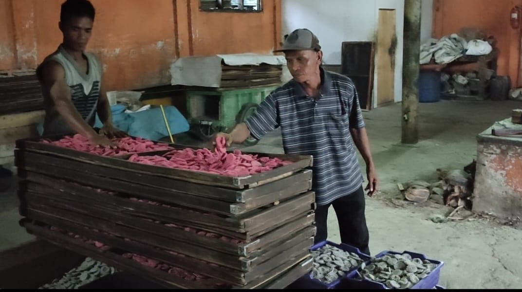 Minyak Goreng Mahal, Pabrik Kerupuk di Cianjur Terancam Gulung Tikar