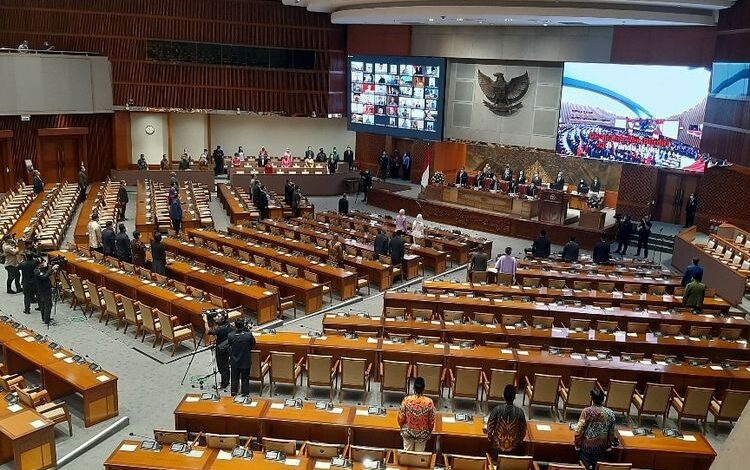 RUU TPKS Disahkan DPR RI Jadi Undang-undang, Ketukan Palu Disambut Meriah Peserta Rapat