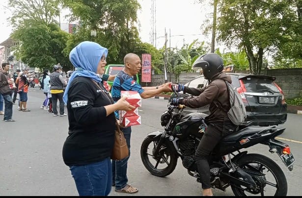 KSC Laksanakan Program Tahunan Berbagi Takjil dan Santunan