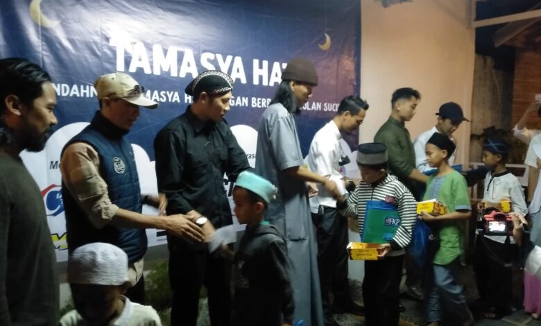 Lintas Komunitas Lakukan Aksi Sosial Santunan Anak Yatim dan Bagi Takjil