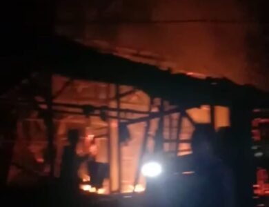 Niat Ngabuburit, Anak-Anak Menjerit saat Lihat Kebakaran