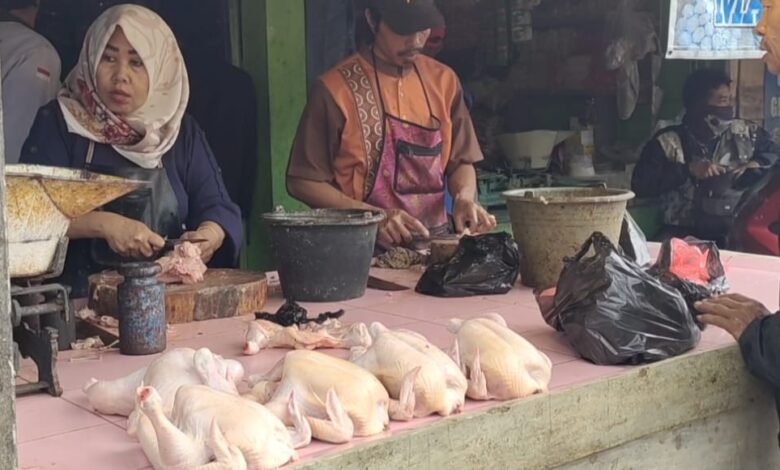 Jelang Idul Fitri, Harga Daging Mulai Merangkak Naik