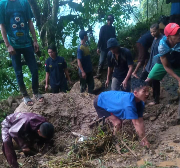 Longsor di Naringgul, Seorang Anak Meninggal Dunia Tertimbun Longsor