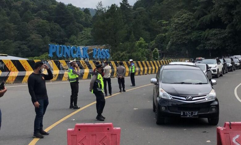 Arus Balik Padat, Polres Cianjur Terapkan Sistem One Way