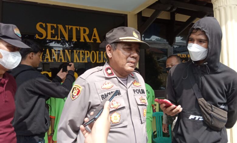 Polisi Bekuk 5 Pelaku Pembunuhan Berencana dan Pengeroyokan di Warungkondang