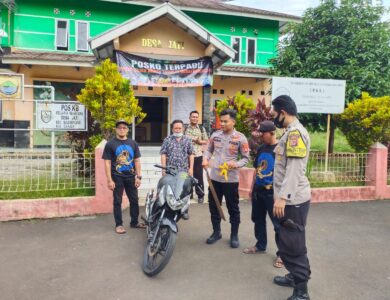 Bocil SMP Tawuran Bawa Sajam di Cianjur, Kabur saat Dikejar Warga