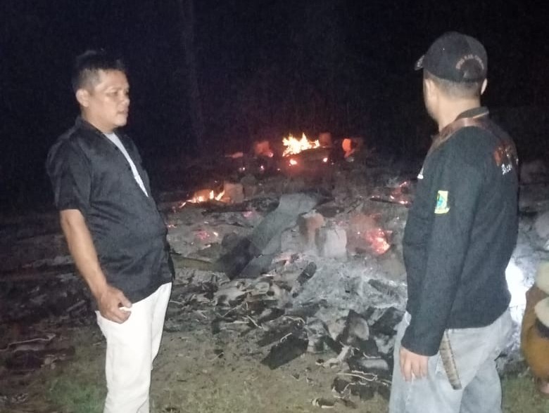 Ditinggal Salat, Rumah Kakek Abad di Cianjur Ludes Jadi Abu