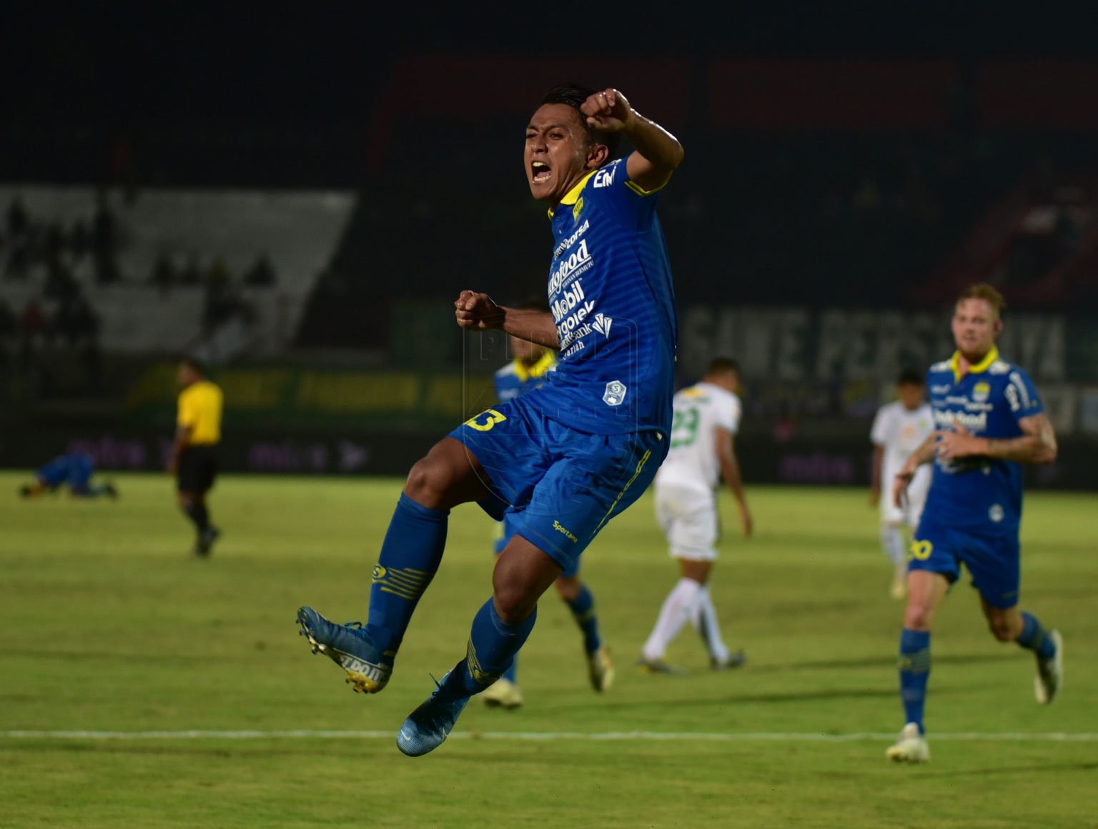 Jadwal Persib vs Persebaya Piala Presiden 2022 Malam Ini