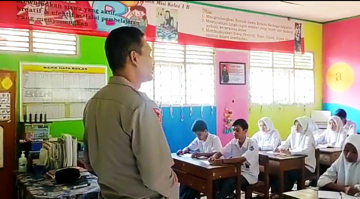 Keren!! Polisi Bangun Sekolah untuk Anak Putus Sekolah