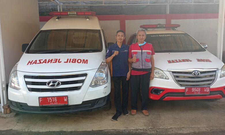 Perbedaan Mobil Ambulans dan Jenazah