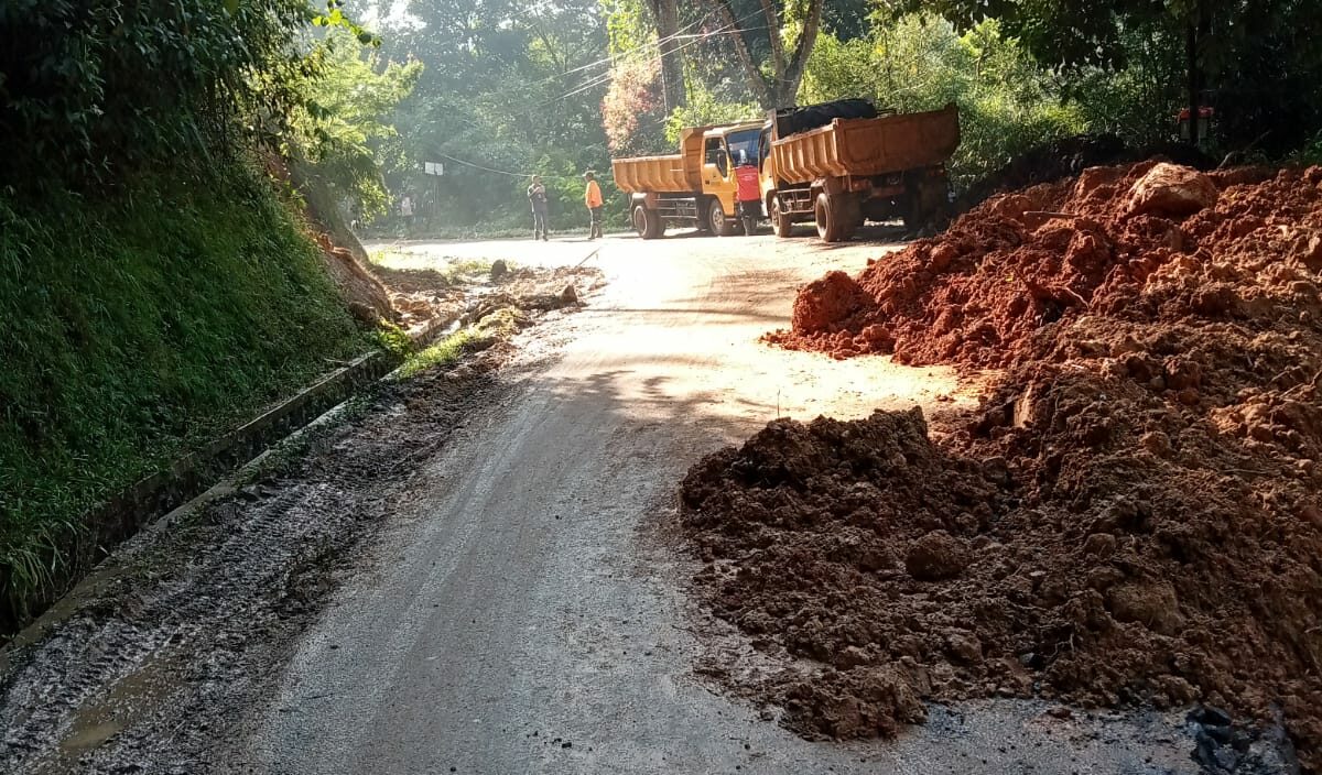 Jalan Longsor di Tanggeung Cianjur Akan Dibangun Pemprov Jabar