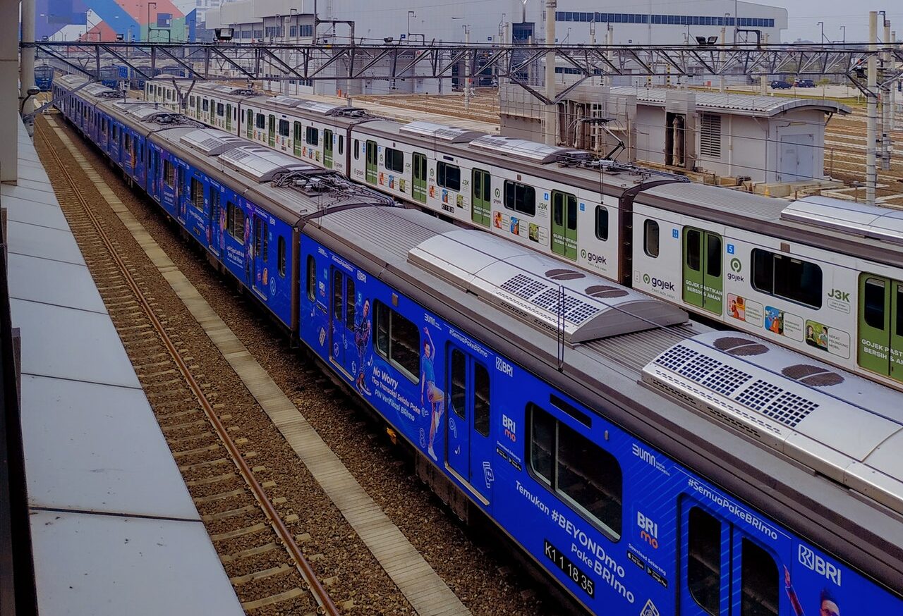 Naik MRT, LRT dan Transjakarta Gratis Hari Ini!