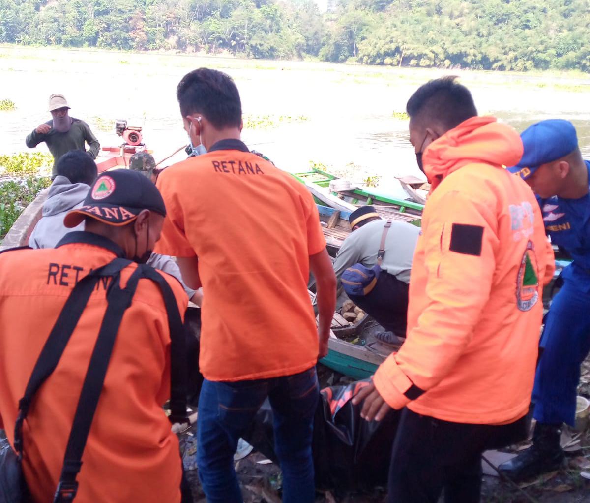 Kakek Mamad Ditemukan di Sungai Cisokan Cianjur Usai Hilang Saat Cari Lalap