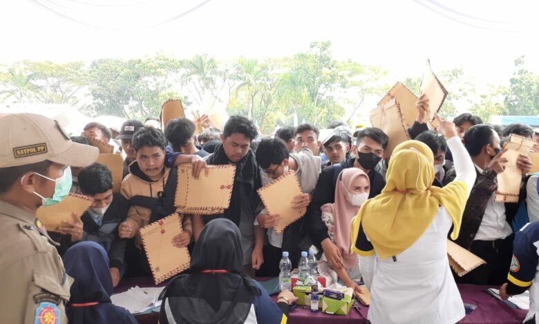 Ribuan Calon Pekerja Banjiri Job Fair Cianjur 2022