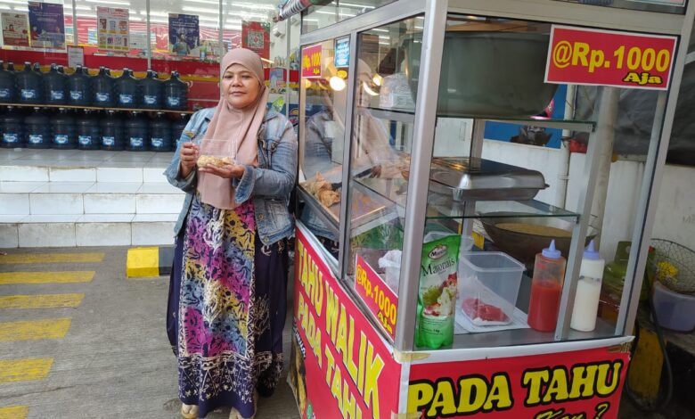 Tenant Tahu Walik Epi di Alfamart Jadi Favorit Pecinta Kuliner