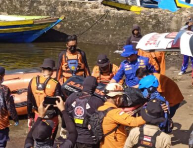 Seminggu Hanyut di Sungai Cianjur, Aceng Ditemukan Tak Bernyawa