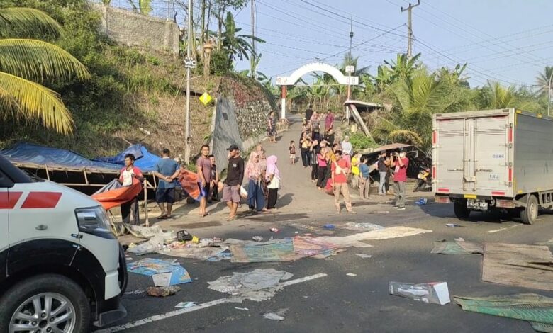 Relokasi Mendadak, Pedagang Cincau Haurwangi Merasa Terindas