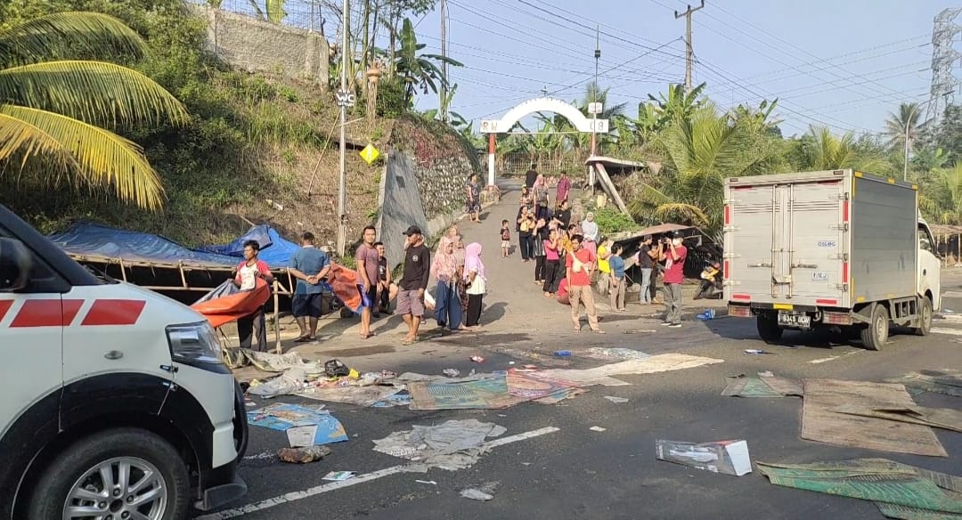 Relokasi Mendadak, Pedagang Cincau Haurwangi Merasa Terindas