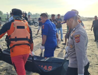 Satu dari Dua Nelayan yang Hilang Terhantam Ombak di Cianjur Ditemukan