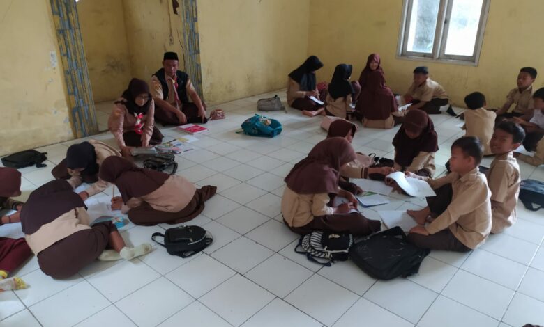 Ruang Kelas SDN Sukagalih yang Nyaris Ambruk Akan Diperbaiki Tahun 2023