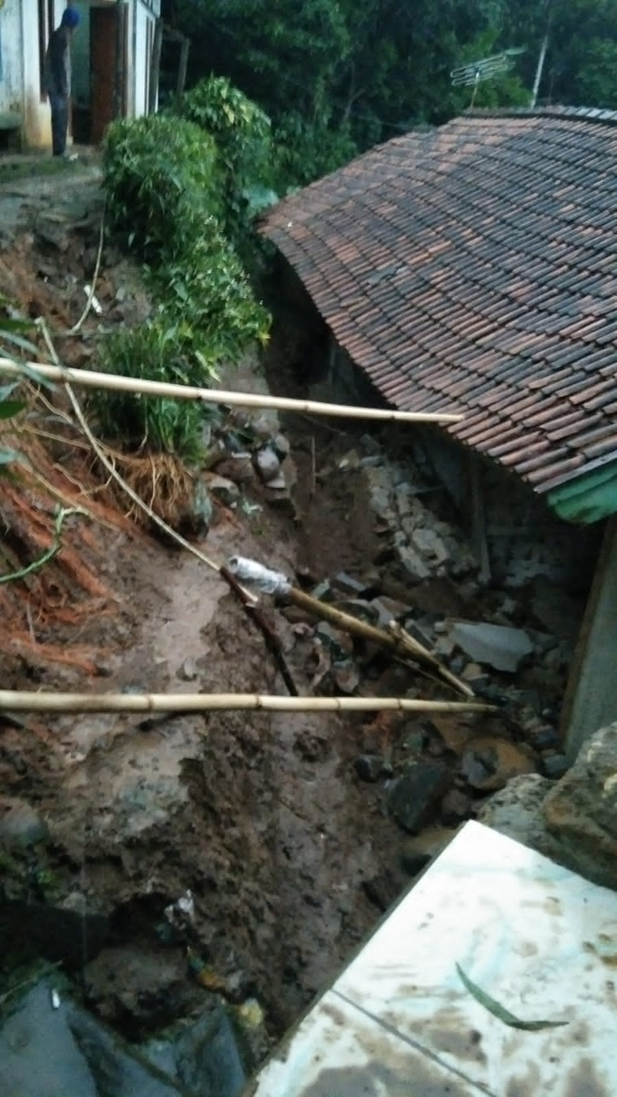 Sejumlah Kampung di Campaka Cianjur Dilanda Banjir dan Longsor