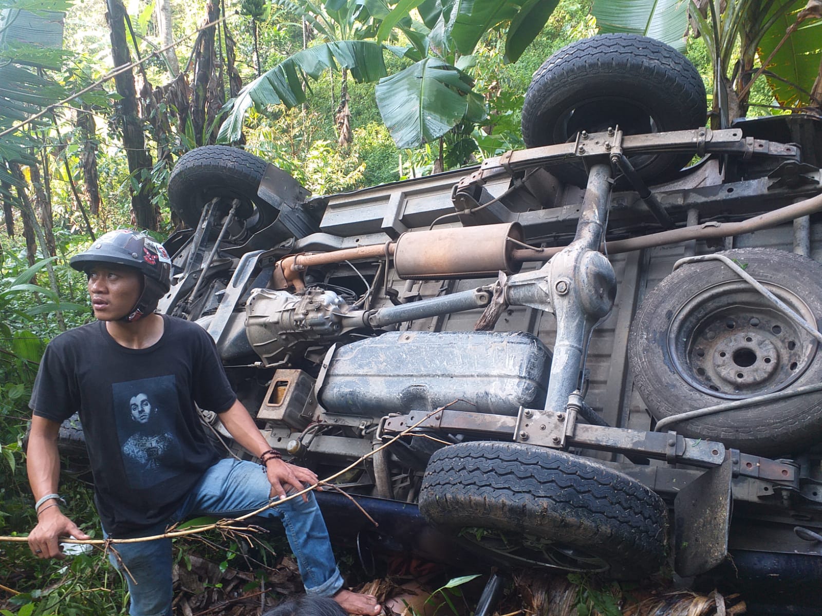 Mobil di Cibeber Cianjur Terjun ke Jurang 20 Meter, Sopir: Saya Gas Terlalu Kencang