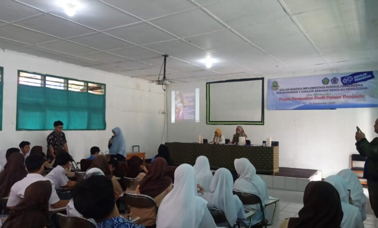 Cegah Bullying, P2TP2A Cianjur Gelar Sosialisasi di SMA 1 Pasundan