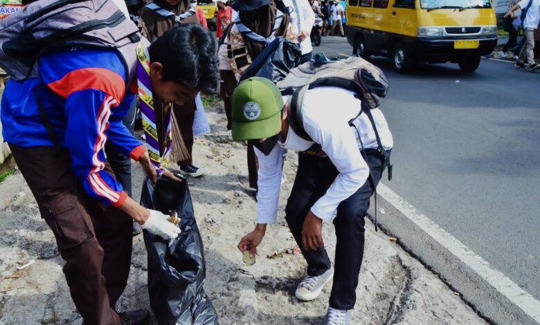 Cianjur Utara Gelar Gerakan World Clean Up Day, Masyarakat dan Pemerintah Gotong Royong