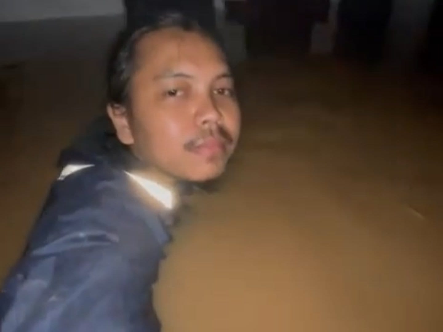 Banjir Setinggi 4 Meter Terjang Ratusan Rumah di Sindangbarang Cianjur Selatan