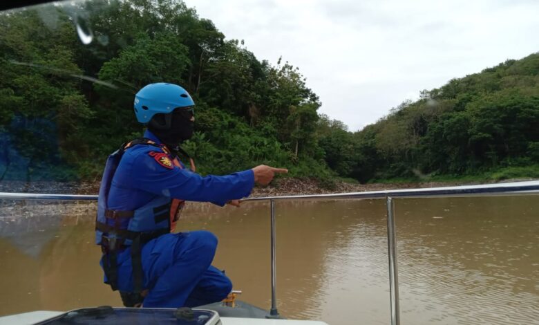 Anak 8 Tahun di Cianjur Hanyut Saat Berenang di Sungai