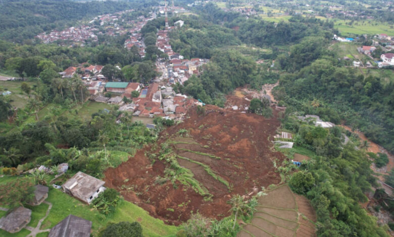 Dua Jenazah Korban Longsor Akibat Gempa Cianjur Ditemukan Saling Berpelukan