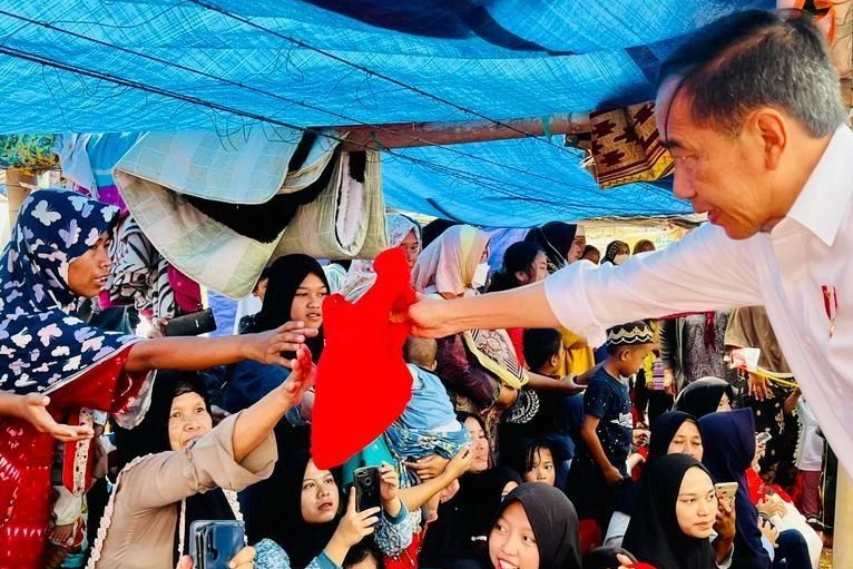 Soal Bantuan Gempa Cianjur, Jokowi: Ada yang Langsung dan Lewat Tabungan