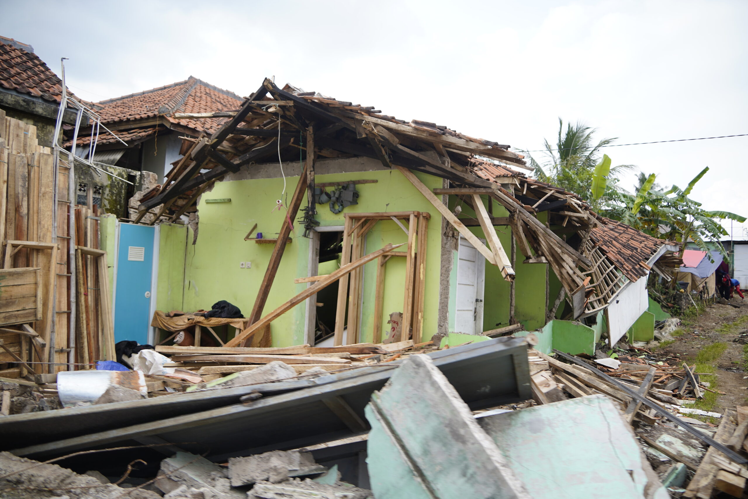 Banyak Data Tidak Sesuai, DPRD Cianjur Minta Tim Ahli dan Tenaga Profesional Untuk Bantu Korban Gempa