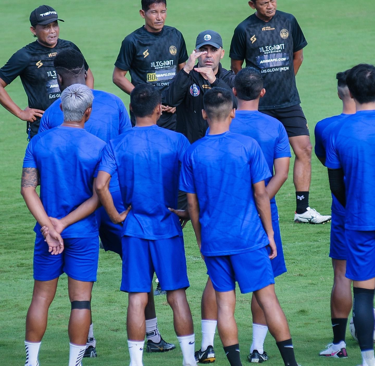 Arema Bisa Kena Sanksi Ini Jika Membubarkan Diri