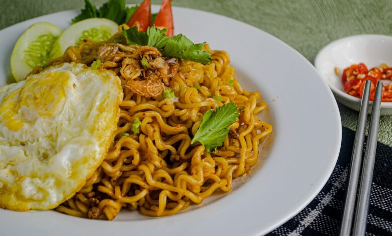 mie goreng, fried noodles, dish