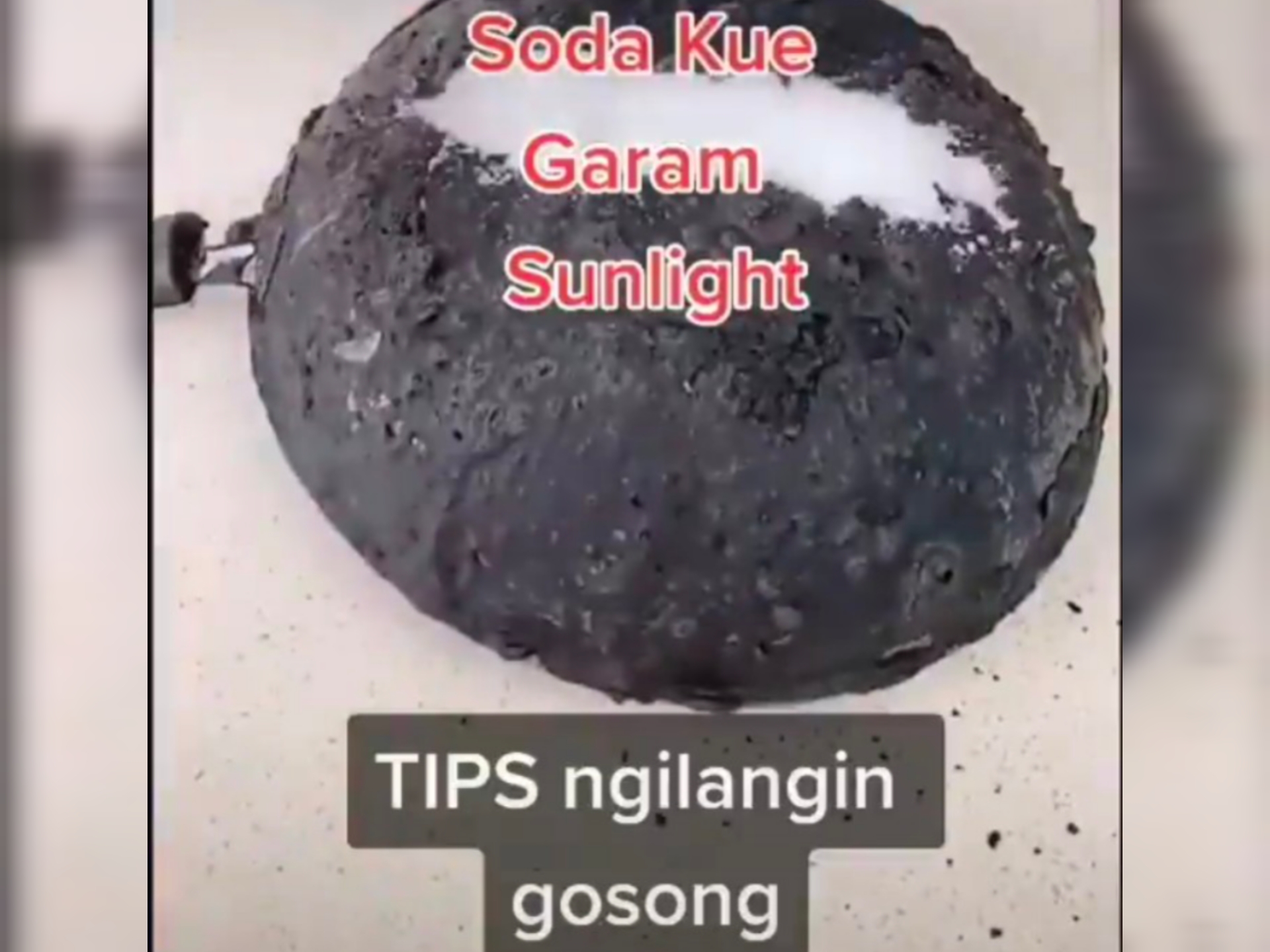 Cara Ampuh Bersihin Wajan Gosong, Cuma Pakai Bahan Rumahan!