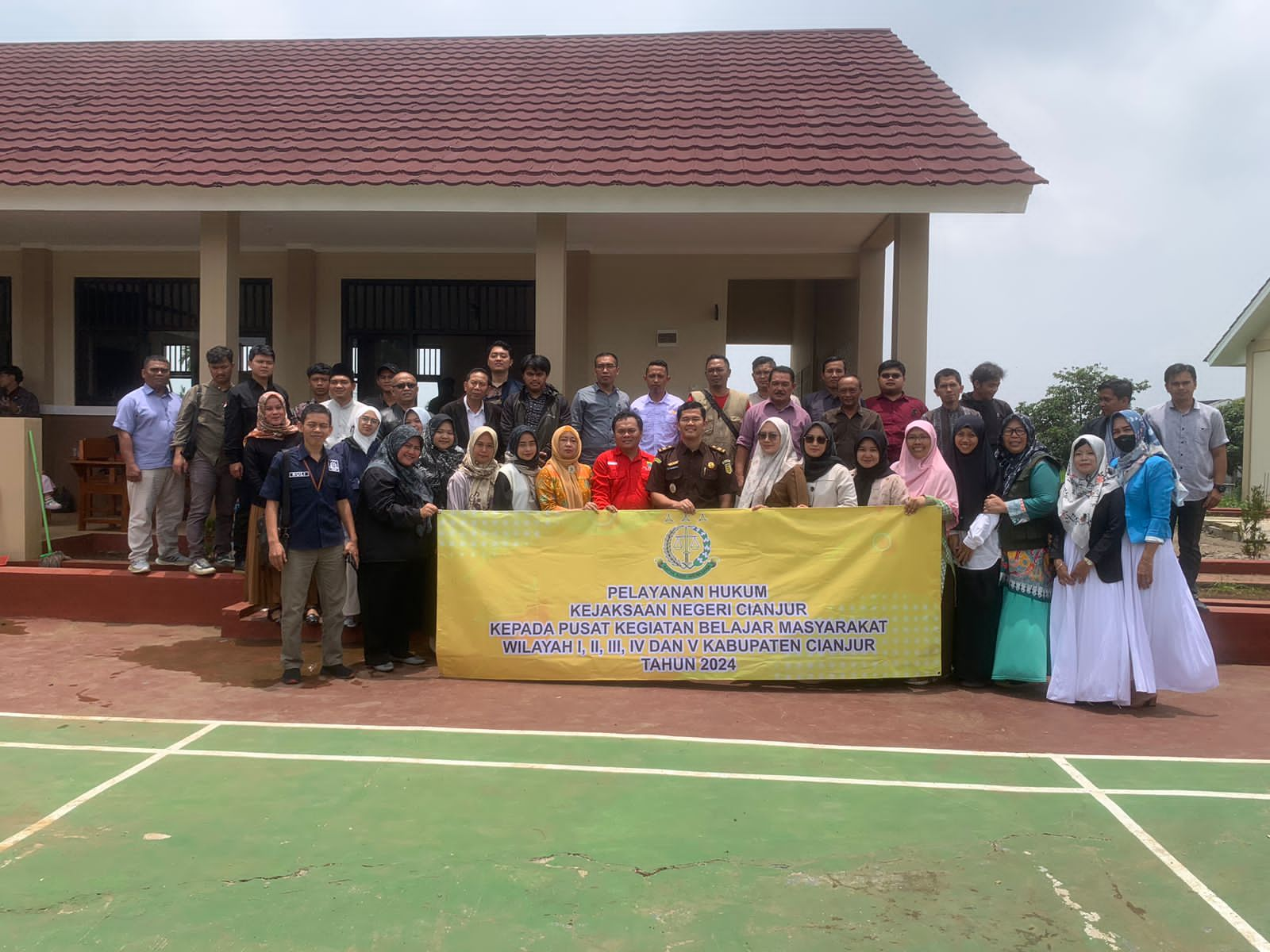 Bangun Komitmen dan Kesadaran Hukum Sejak Dini, Kejari Cianjur Sambangi Lembaga PKBM