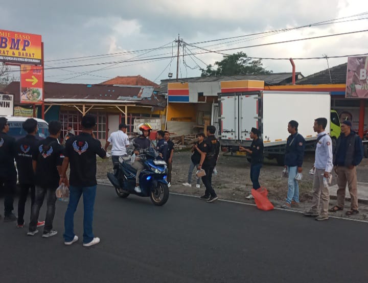 Silaturahmi Tiga Ormas Saling Berbagi dan Santuni Yatim Piatu di Cugenang