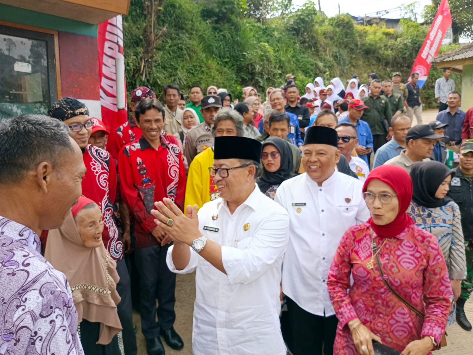 Aksi Bersama Perangi Stunting, Gebrak Roasting di Desa Ciloto dan Grand Aston Hotel Cipanas