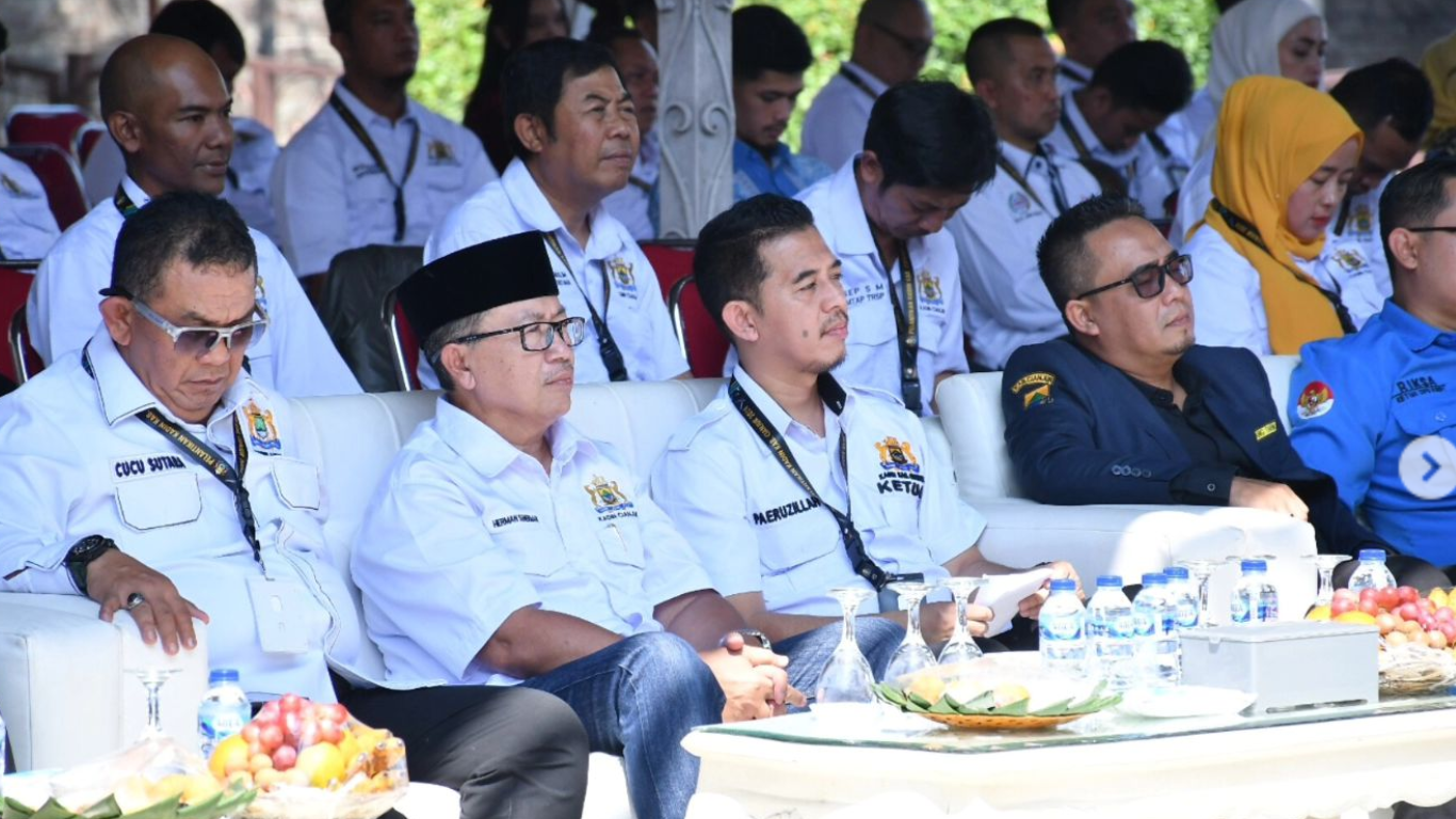 Pelantikan Pengurus Kadin Cianjur, Bupati Cianjur Dorong Pertumbuhan Ekonomi Daerah