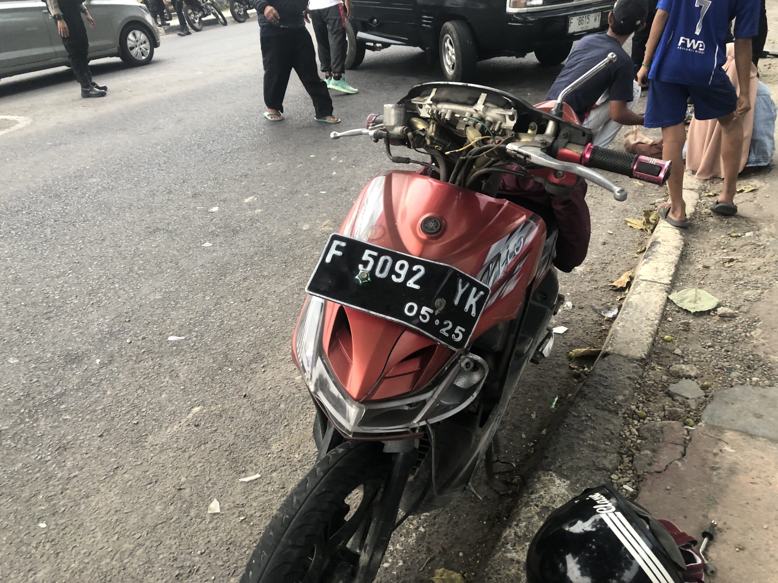 Kecelakaan, Motor Mio di Cianjur Tabrak Tiang Listrik, Diduga Pengendara Mengantuk