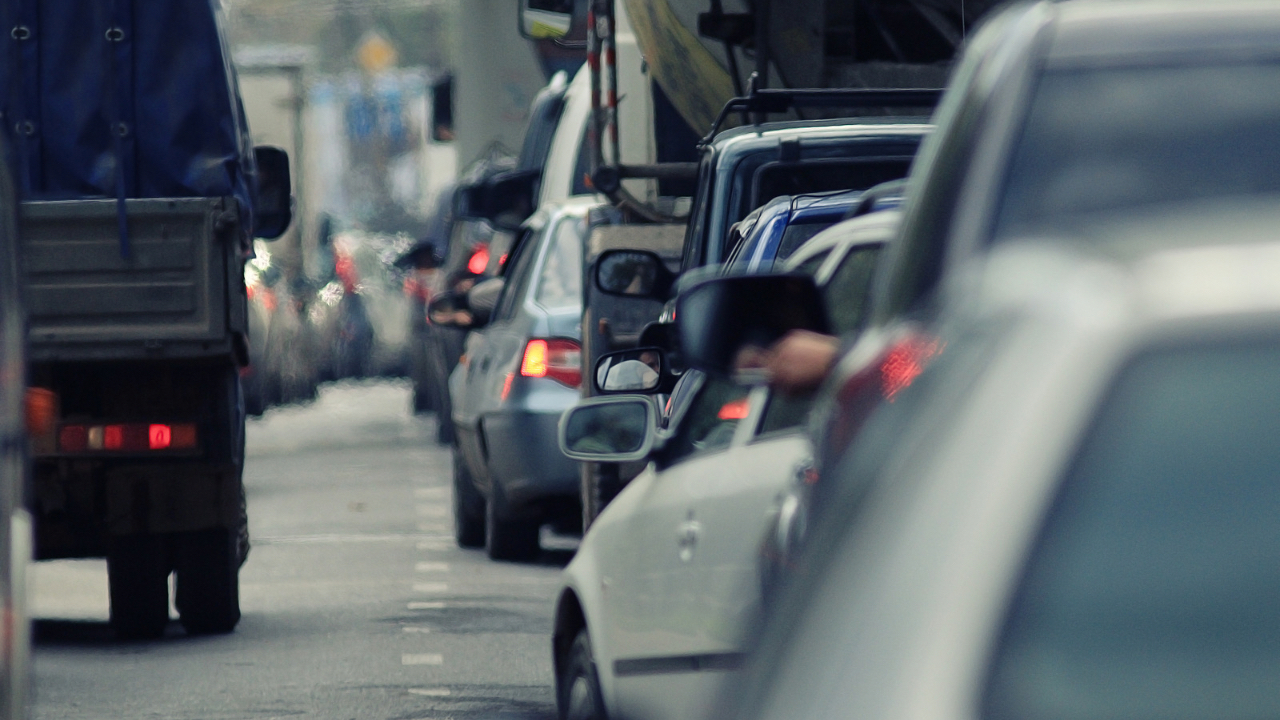 Anti Macet di Akhir Pekan: Siasati Jadwal Buka Tutup Puncak Bogor