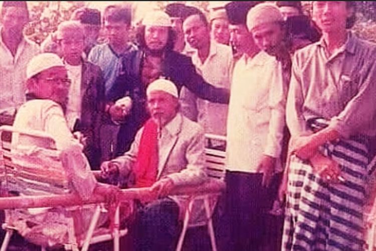 Diakui Manusia dan Jin! Mengungkap Misteri Karomah Mama Aang Nuh Gentur Cianjur, Punya Kesaktian Apa Saja?