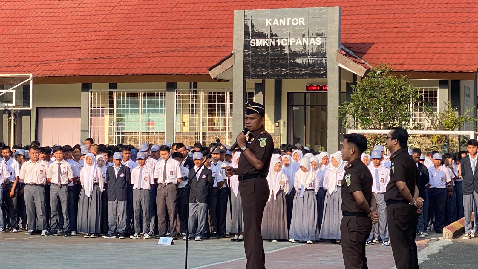 Edukasi Kenakalan Remaja, Kejari Cianjur Beri Program Pembinaan di SMK 1 Cipanas