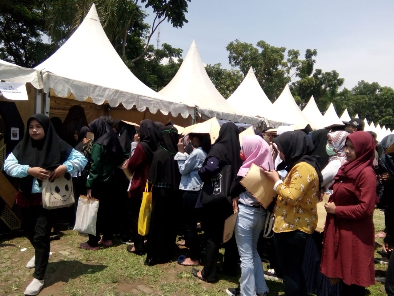 Pencari Kerja Merapat! Job Fair Cianjur 2024 Akan Segera Dilaksanakan, Simak Tanggal, Tempat, dan Persyaratannya