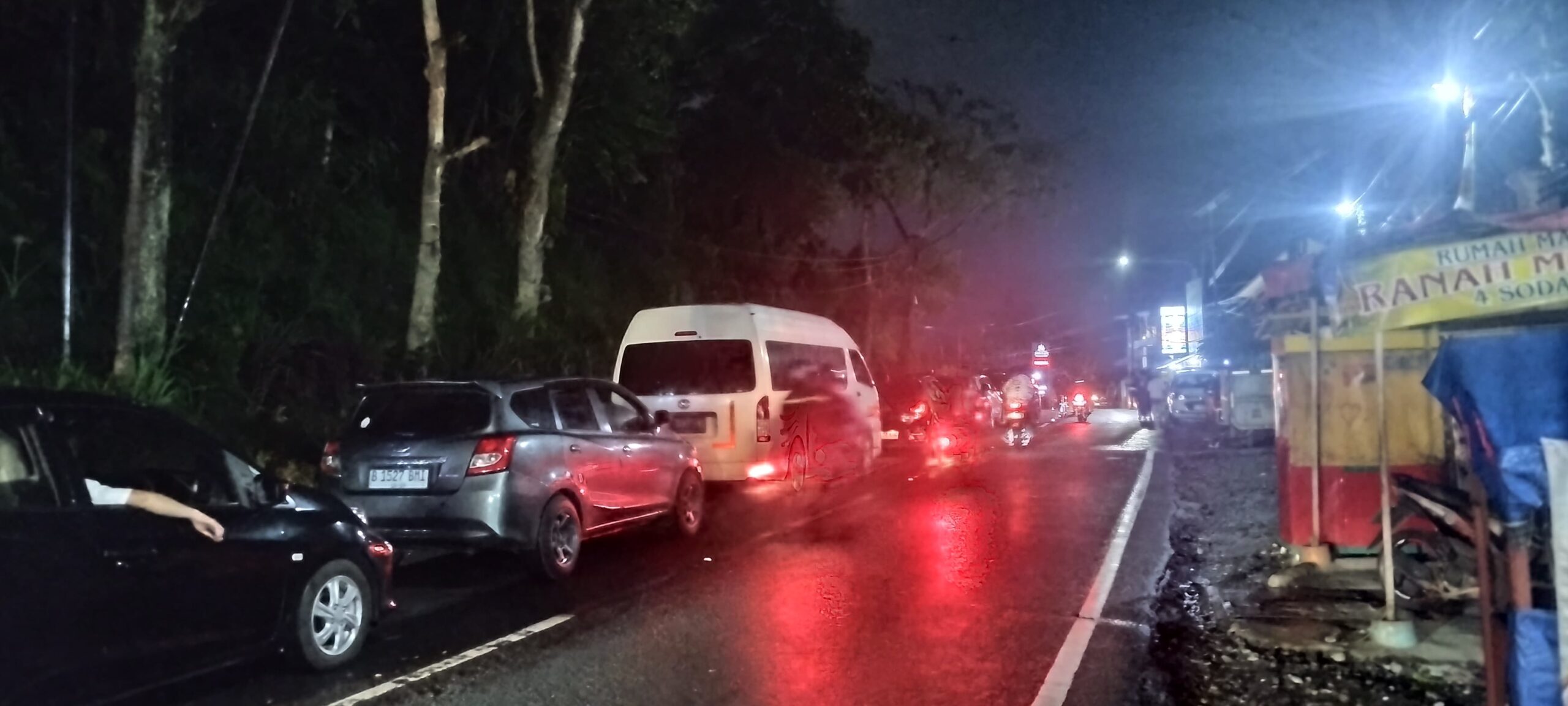 Jalur Puncak Jakarta Masih Macet, Kasat Lantas Polres Cianjur Berikan Penjelasan